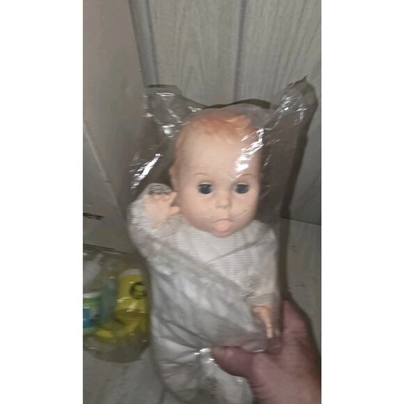 Vtg 1991 Gerber Baby Doll Gift Set Sleepy Eyes Food Dishes New In Box - Picture 5 of 11